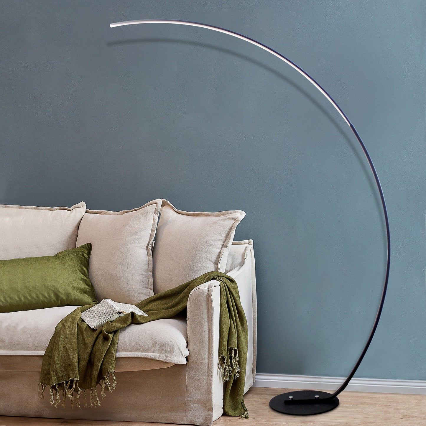 RGBW Curved Floor Lamp